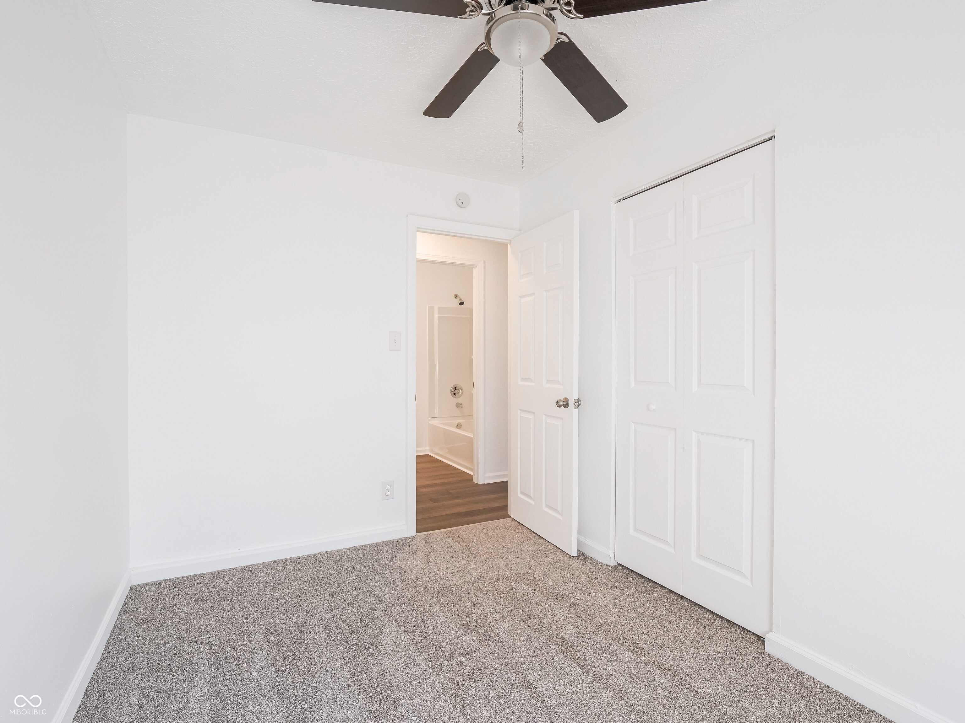 3042 Danbury Road Indianapolis, IN 46222 - Photo 23 of 43