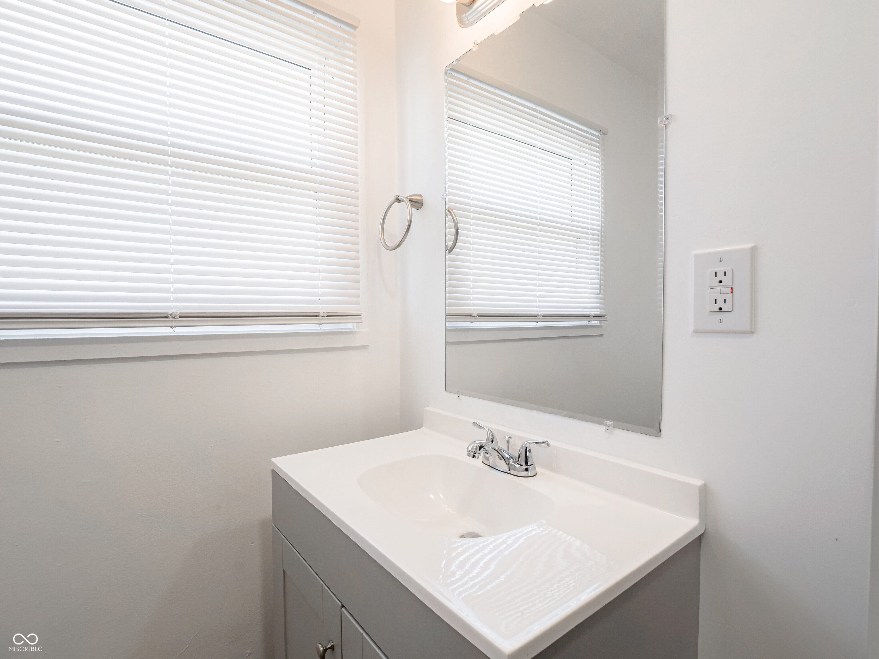 3042 Danbury Road Indianapolis, IN 46222 - Photo 25 of 43