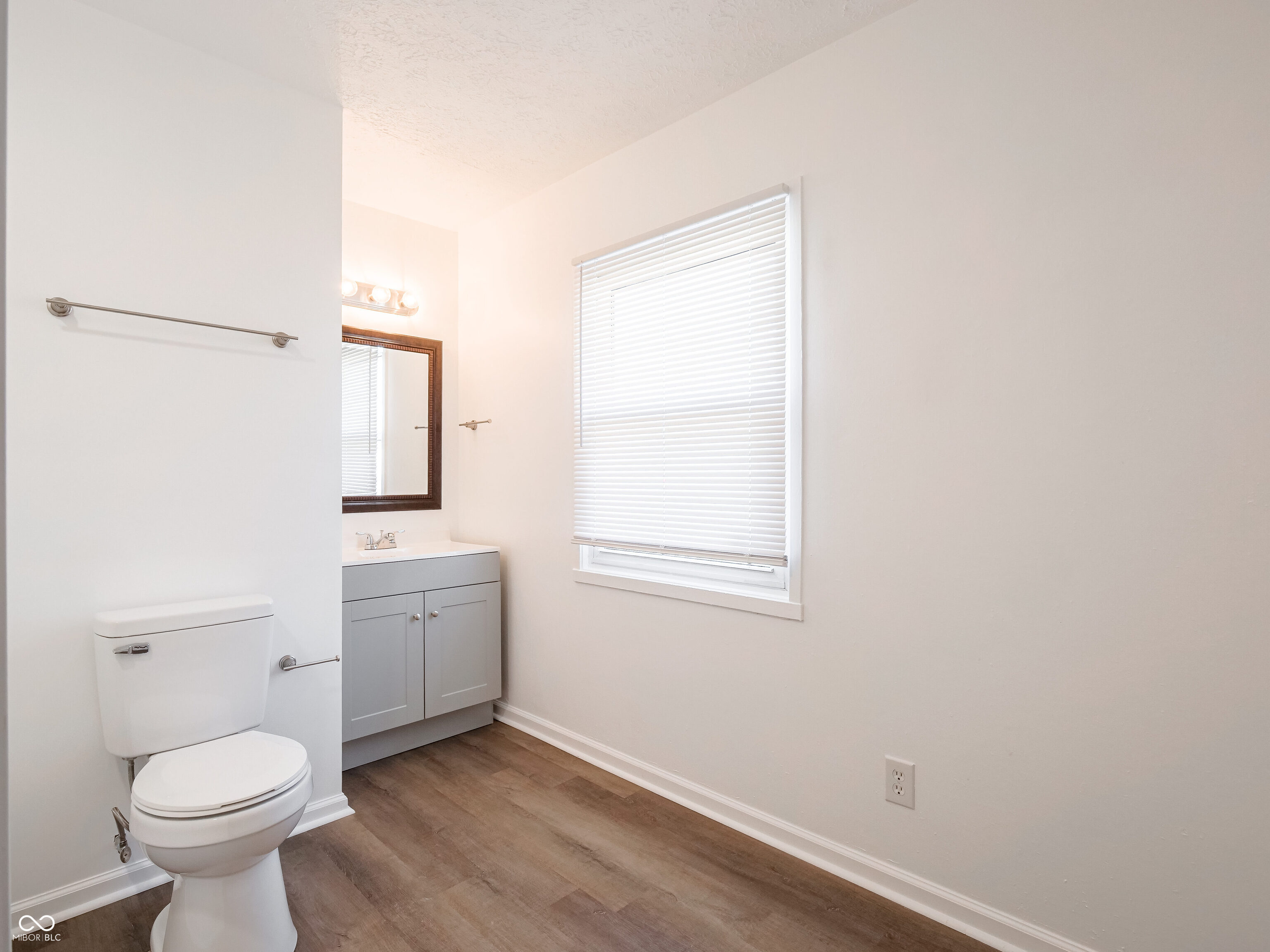 3042 Danbury Road Indianapolis, IN 46222 - Photo 34 of 43