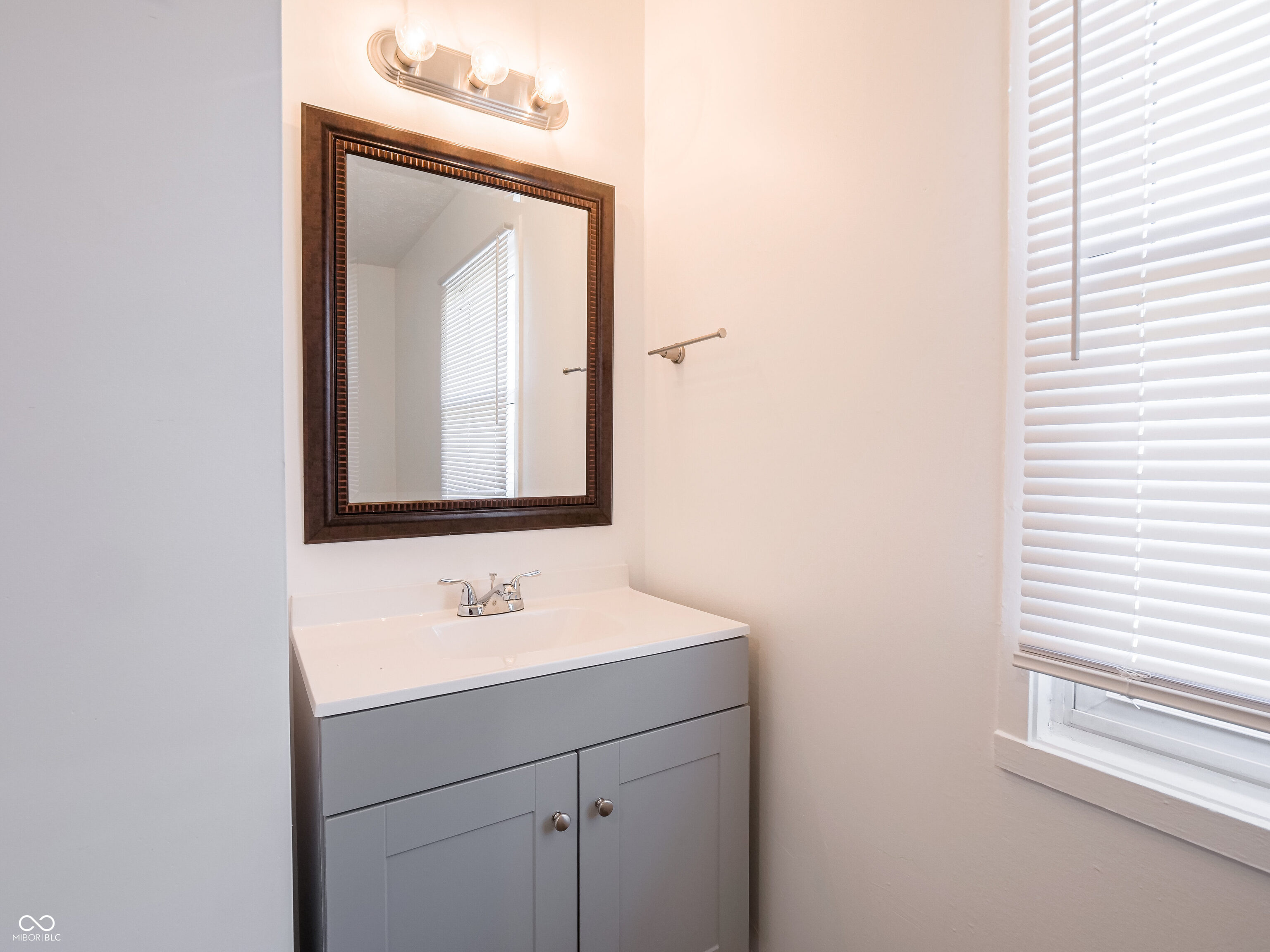 3042 Danbury Road Indianapolis, IN 46222 - Photo 36 of 43