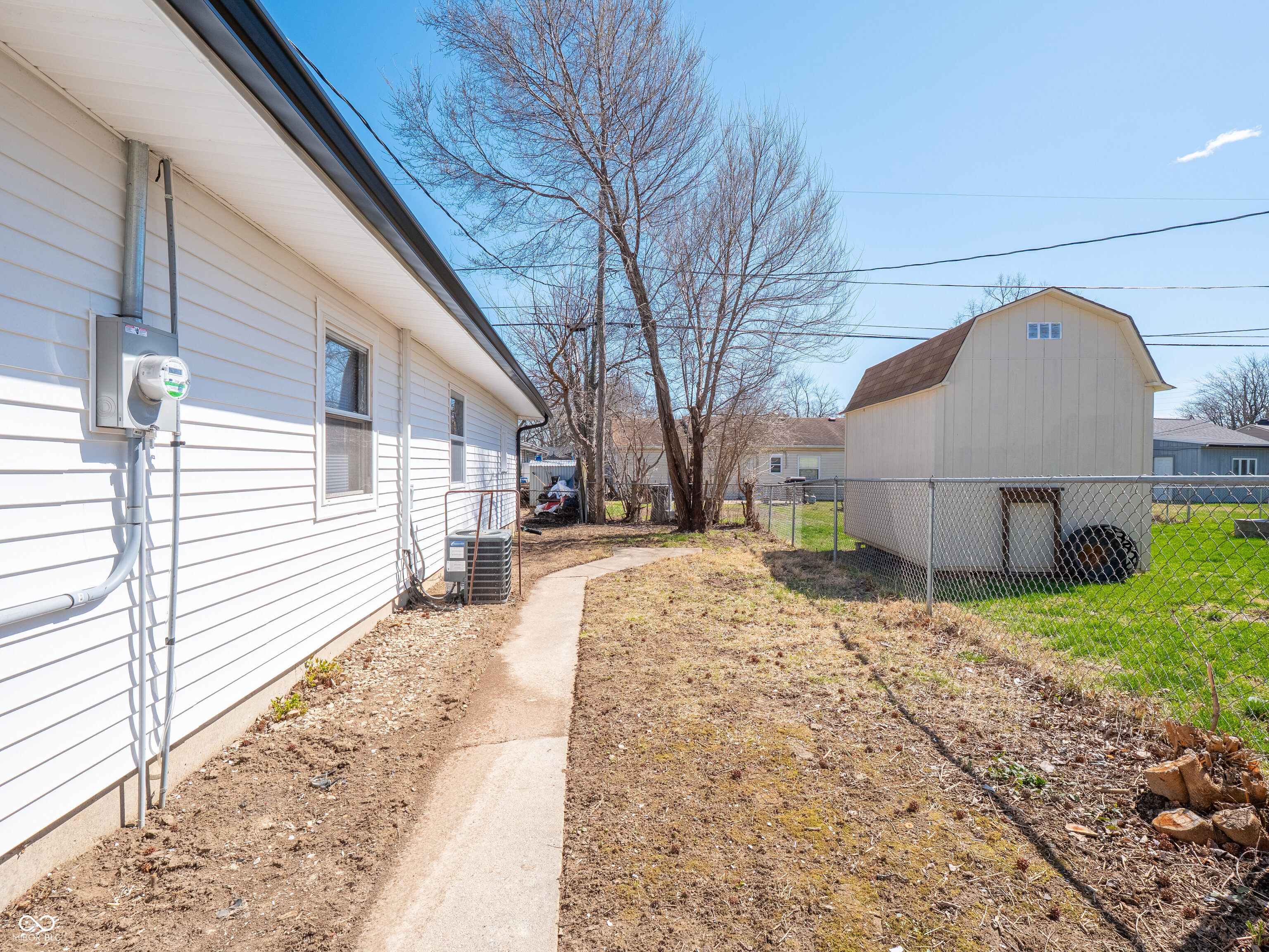 3042 Danbury Road Indianapolis, IN 46222 - Photo 38 of 43