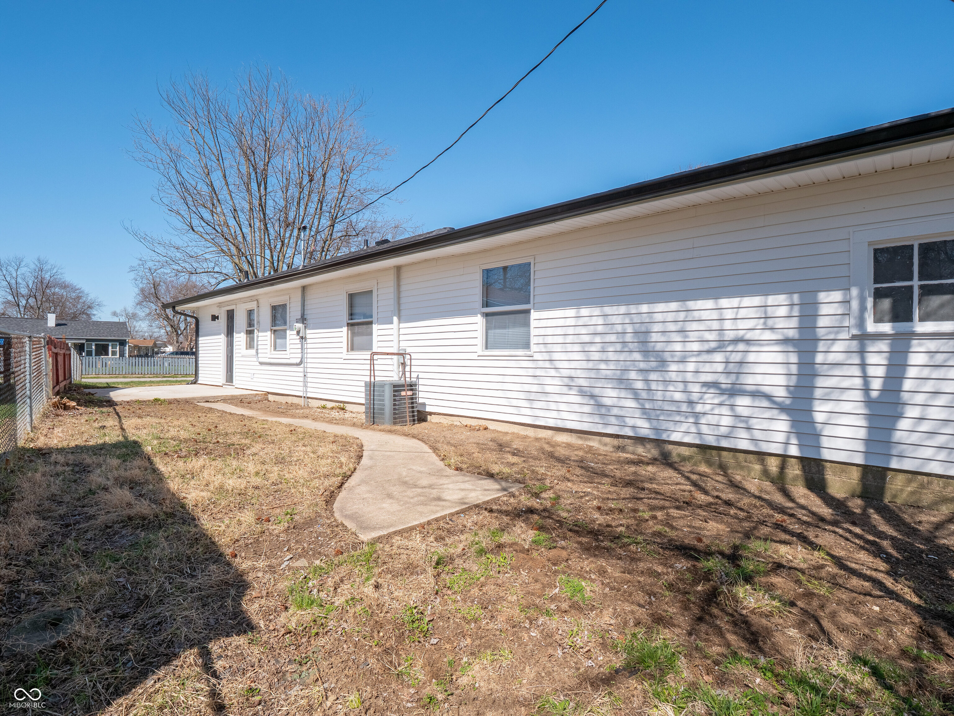 3042 Danbury Road Indianapolis, IN 46222 - Photo 41 of 43