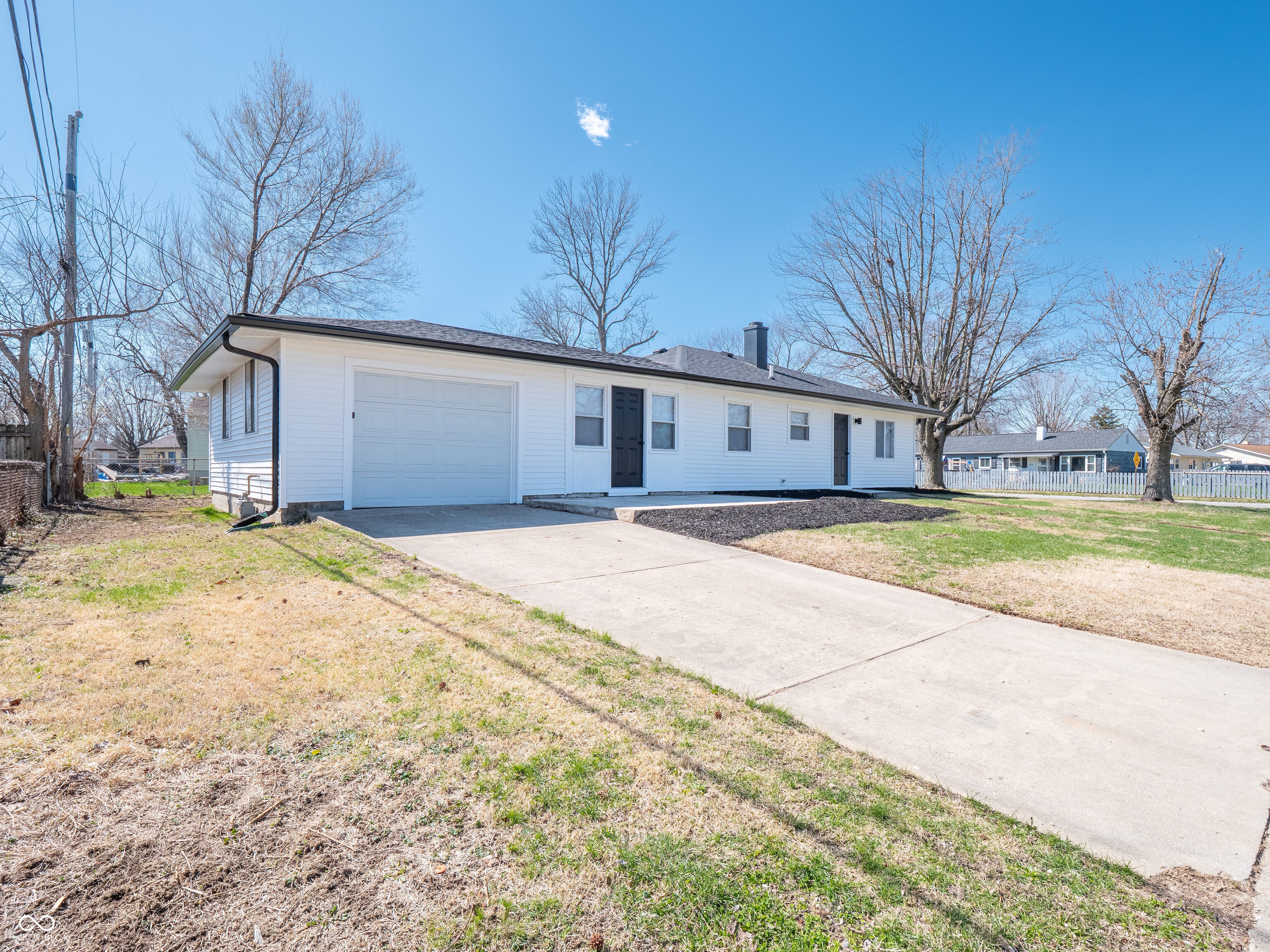 3042 Danbury Road Indianapolis, IN 46222 - Photo 5 of 43