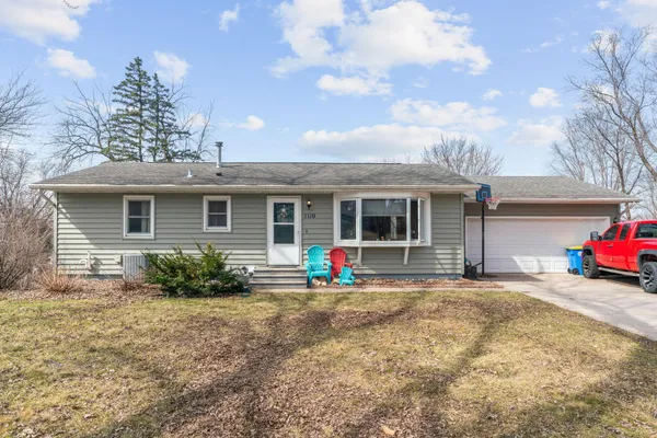 $260,000 | 1110 16th Street Southwest, Owatonna, MN 55060