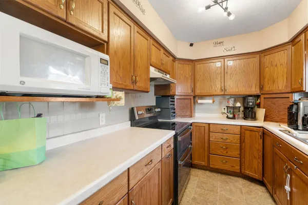 $260,000 | 1110 16th Street Southwest, Owatonna, MN 55060