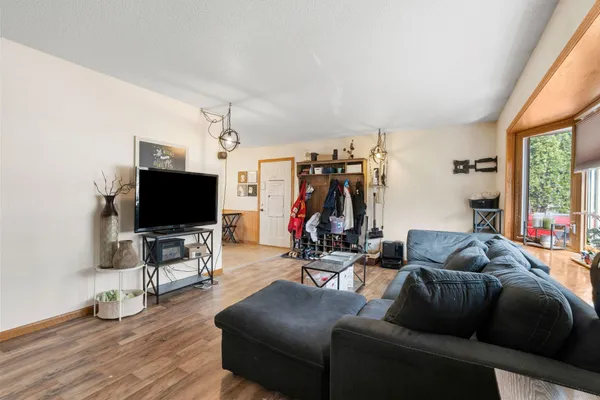 $260,000 | 1110 16th Street Southwest, Owatonna, MN 55060