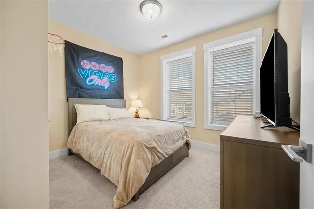 $469,999 | 202 Kousa Lane, Venetia, PA 15367