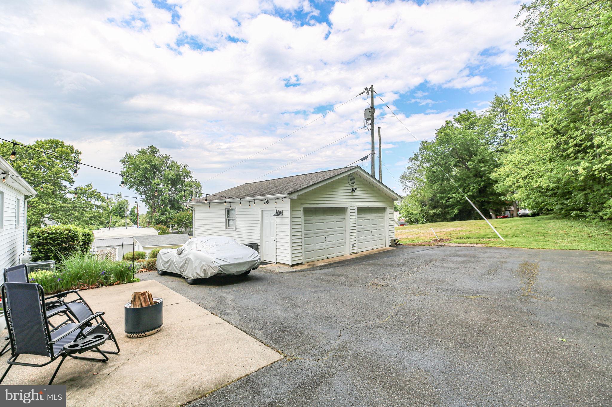 6181 3rd Street King George, VA 22485 - Photo 11 of 39 Expansive driveway and patio