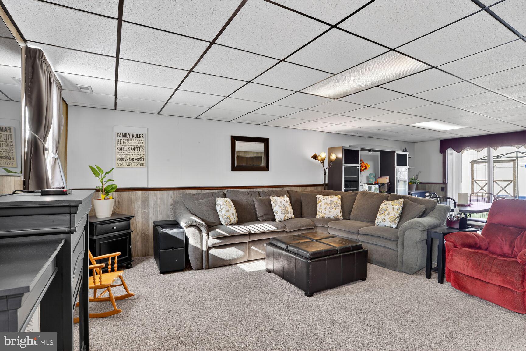 3726 Oakfalls Way Nottingham, MD 21236 - Photo 19 of 35 a living room with furniture