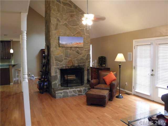 192 Canal Road Belmont, NC 28012 - Photo 4 of 16 Gallery Image 4