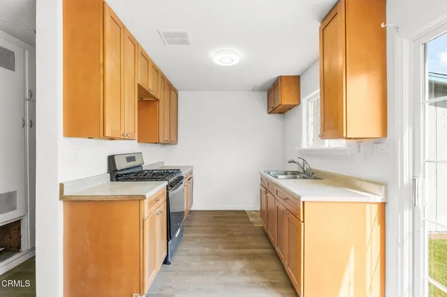 $1,199,000 | 400 Arcade Drive, Ventura, CA 93003