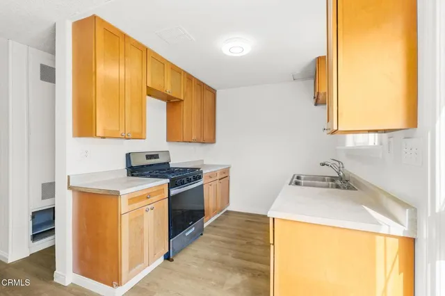 $1,199,000 | 400 Arcade Drive, Ventura, CA 93003