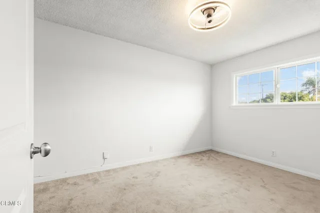 $1,199,000 | 400 Arcade Drive, Ventura, CA 93003