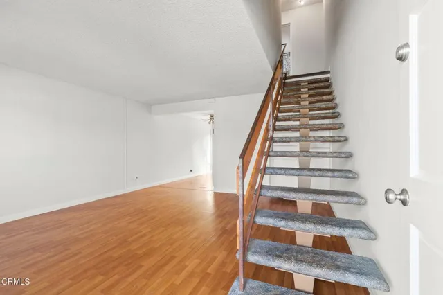 $1,199,000 | 400 Arcade Drive, Ventura, CA 93003