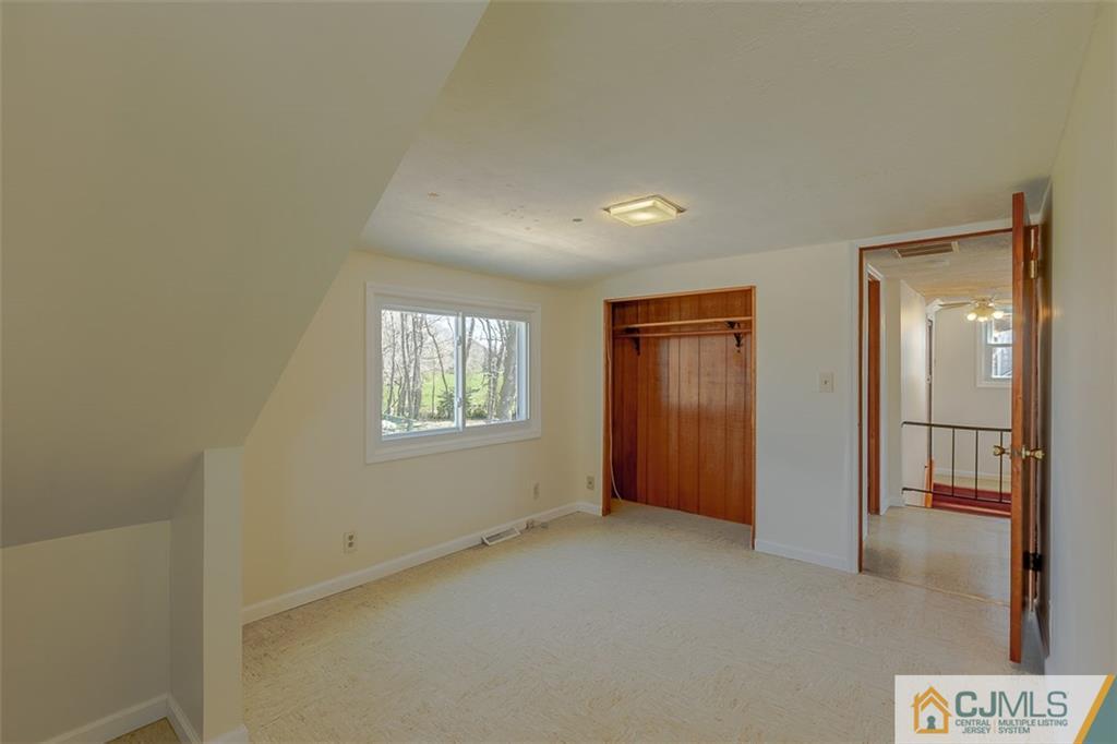 36 Ellwood Road East Brunswick, NJ 08816 - Photo 15 of 19 Gallery Image 15