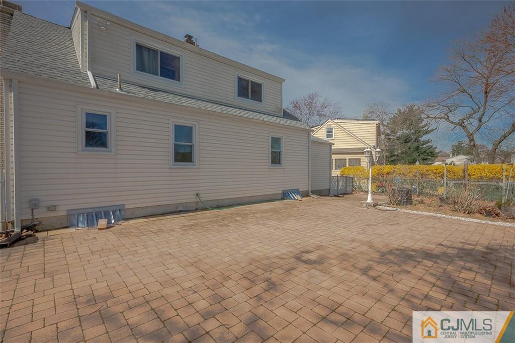 36 Ellwood Road East Brunswick, NJ 08816 - Photo 16 of 19 Gallery Image 16