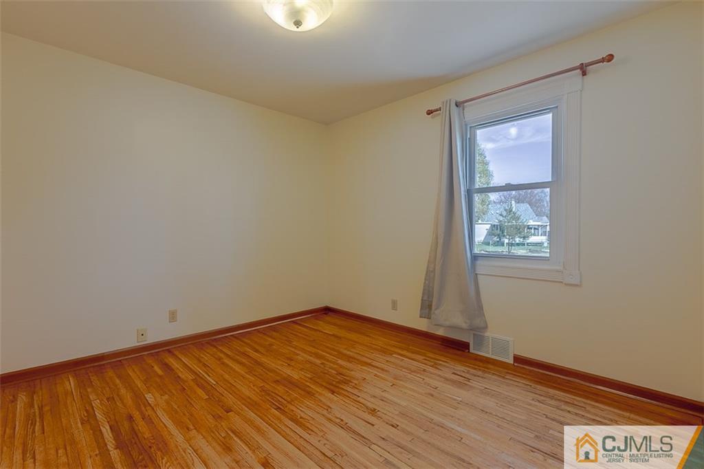 36 Ellwood Road East Brunswick, NJ 08816 - Photo 9 of 19 Gallery Image 9