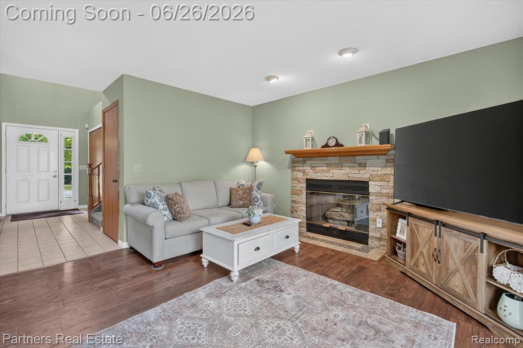 627 West Caledonia Street Howell, MI 48843 - Photo 11 of 66