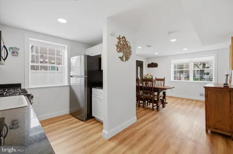 $679,000 | 858 South Harrison Street, Arlington, VA 22204