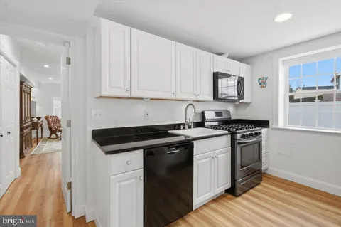 $679,000 | 858 South Harrison Street, Arlington, VA 22204