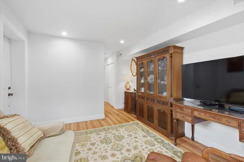 $679,000 | 858 South Harrison Street, Arlington, VA 22204