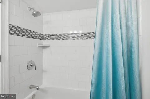 $679,000 | 858 South Harrison Street, Arlington, VA 22204