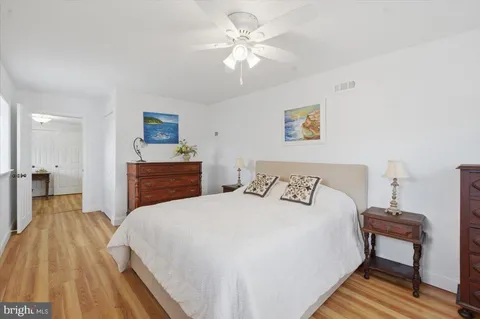 $679,000 | 858 South Harrison Street, Arlington, VA 22204