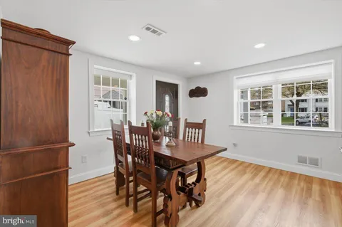 $679,000 | 858 South Harrison Street, Arlington, VA 22204