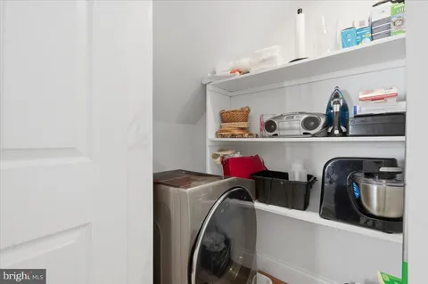 $679,000 | 858 South Harrison Street, Arlington, VA 22204