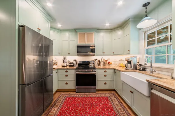 $875,000 | 28 White Hollow Road, Salisbury, CT 06039