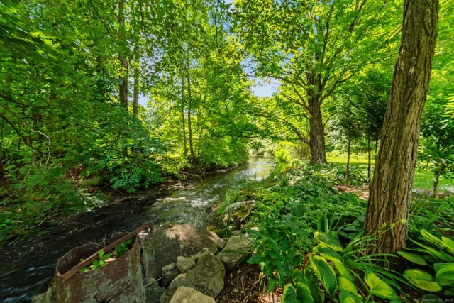 $875,000 | 28 White Hollow Road, Salisbury, CT 06039