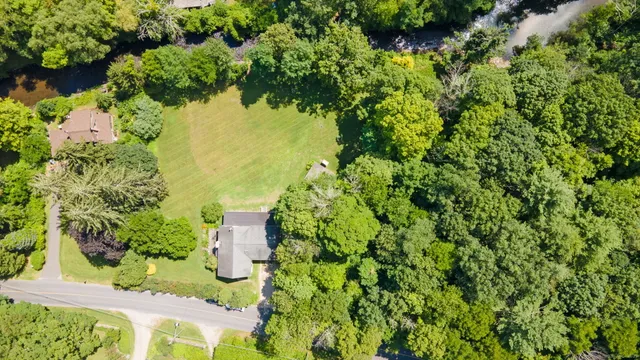 $875,000 | 28 White Hollow Road, Salisbury, CT 06039