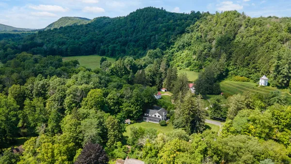 $875,000 | 28 White Hollow Road, Salisbury, CT 06039