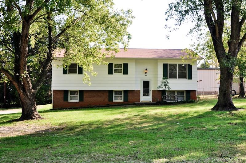 400 Section House Road Hickory, NC 28601 - Photo 1 of 24 Gallery Image 1