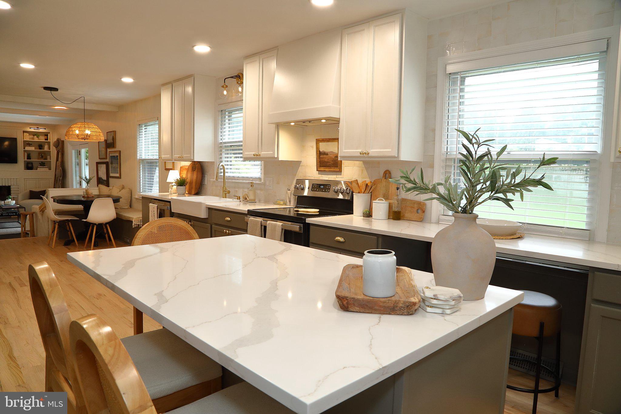 445 Haverhill Road Lancaster, PA 17601 - Photo 39 of 47 Modern kitchen with elegant finishes.
