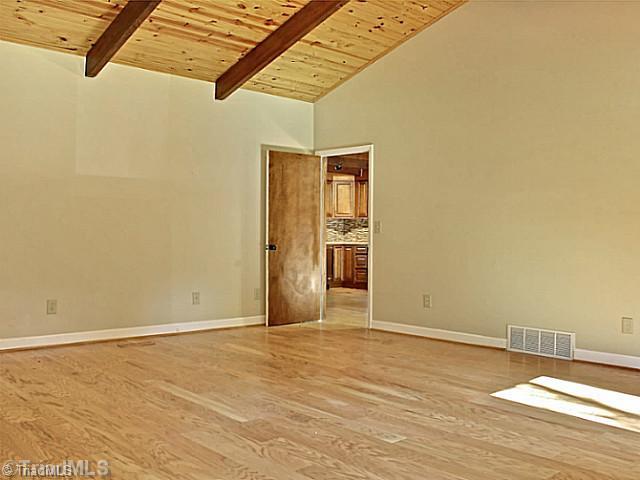 565 Alpine Road Winston-Salem, NC 27104 - Photo 8 of 16 Den/Family/Great Room.