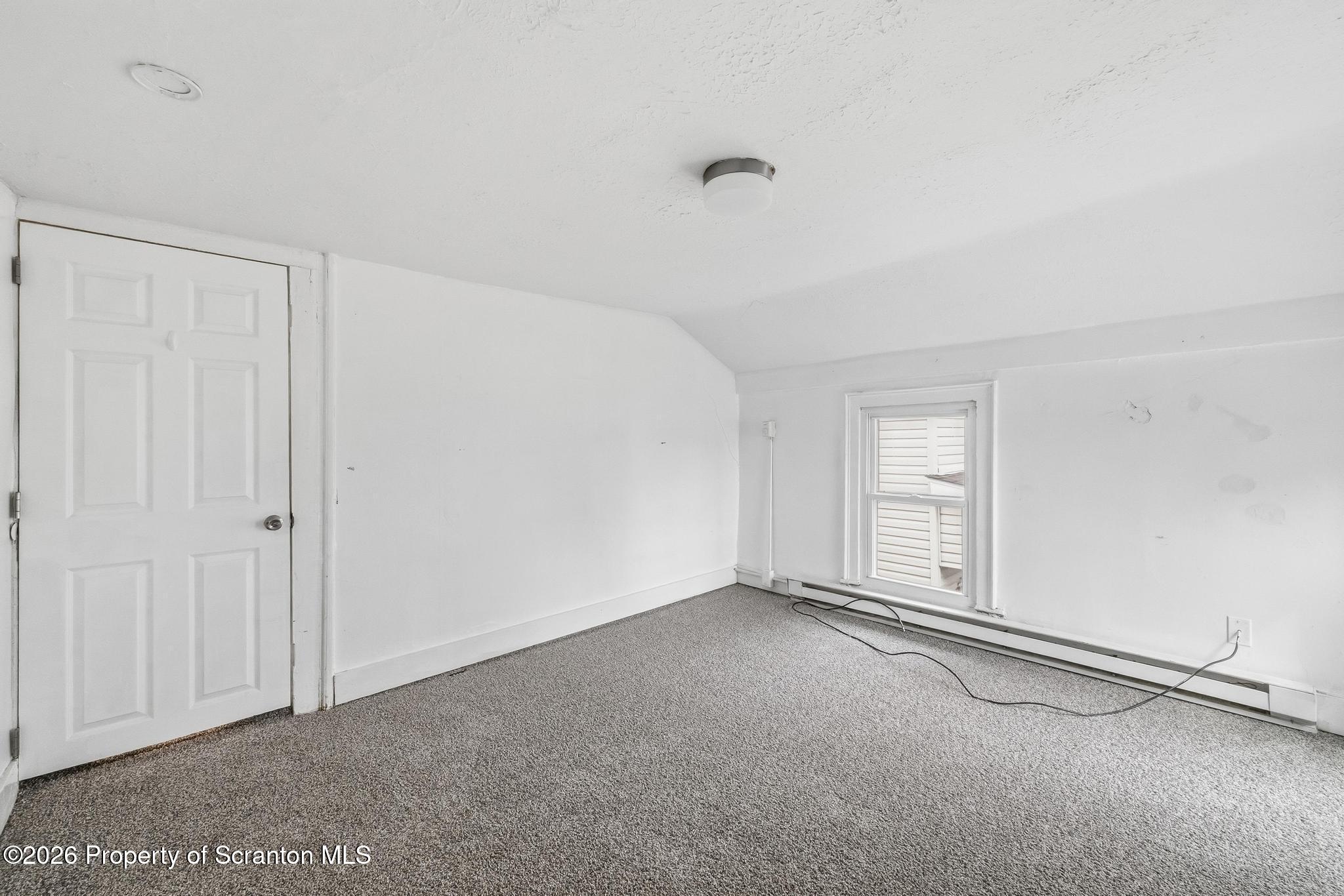 121 Throop Street Scranton, PA 18508 - Photo 22 of 40 DSC_8259