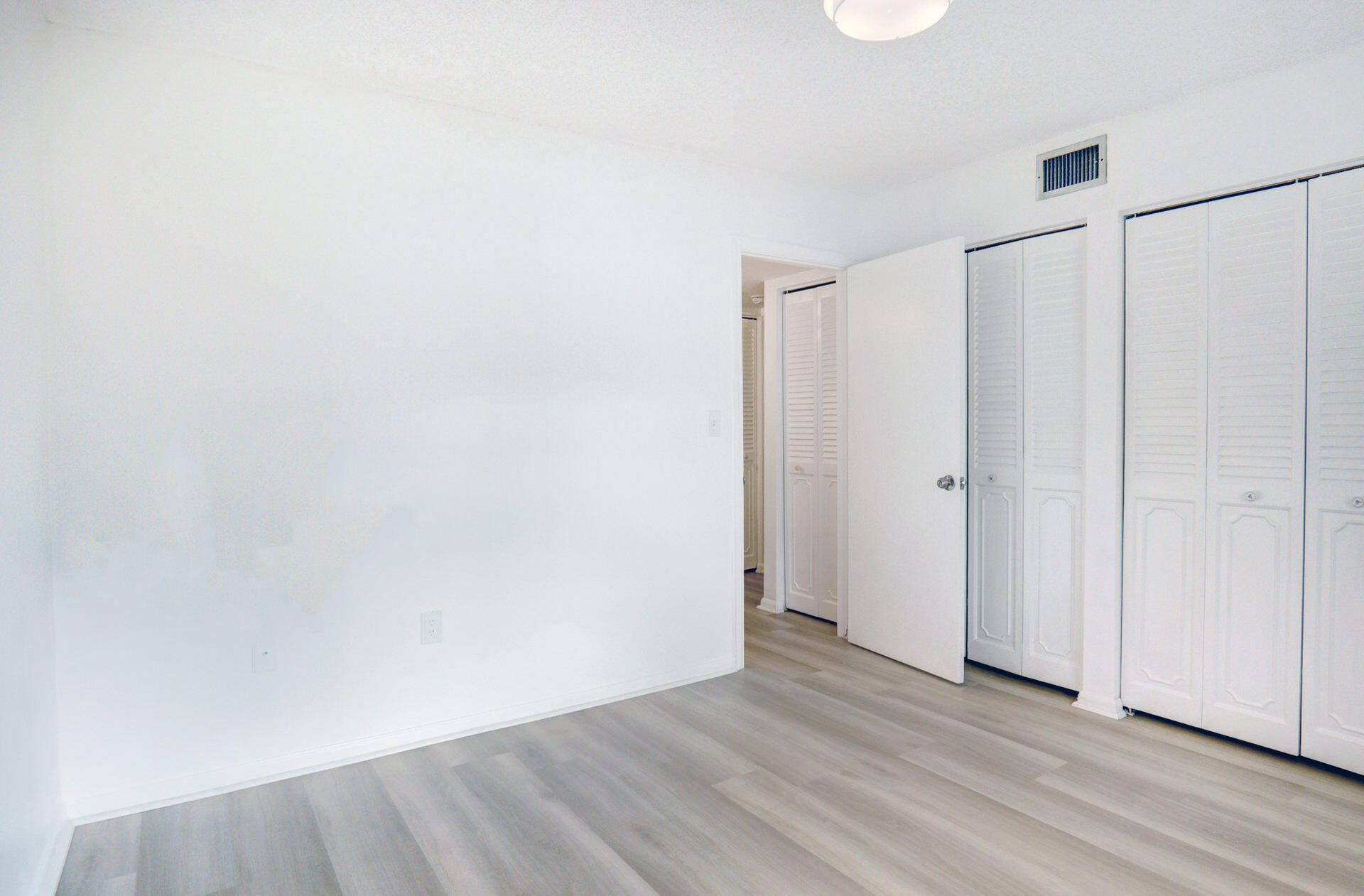 866 Southwest 9th St Circle, Unit 106 Boca Raton, FL 33486 - Photo 20 of 24 Second Bedroom