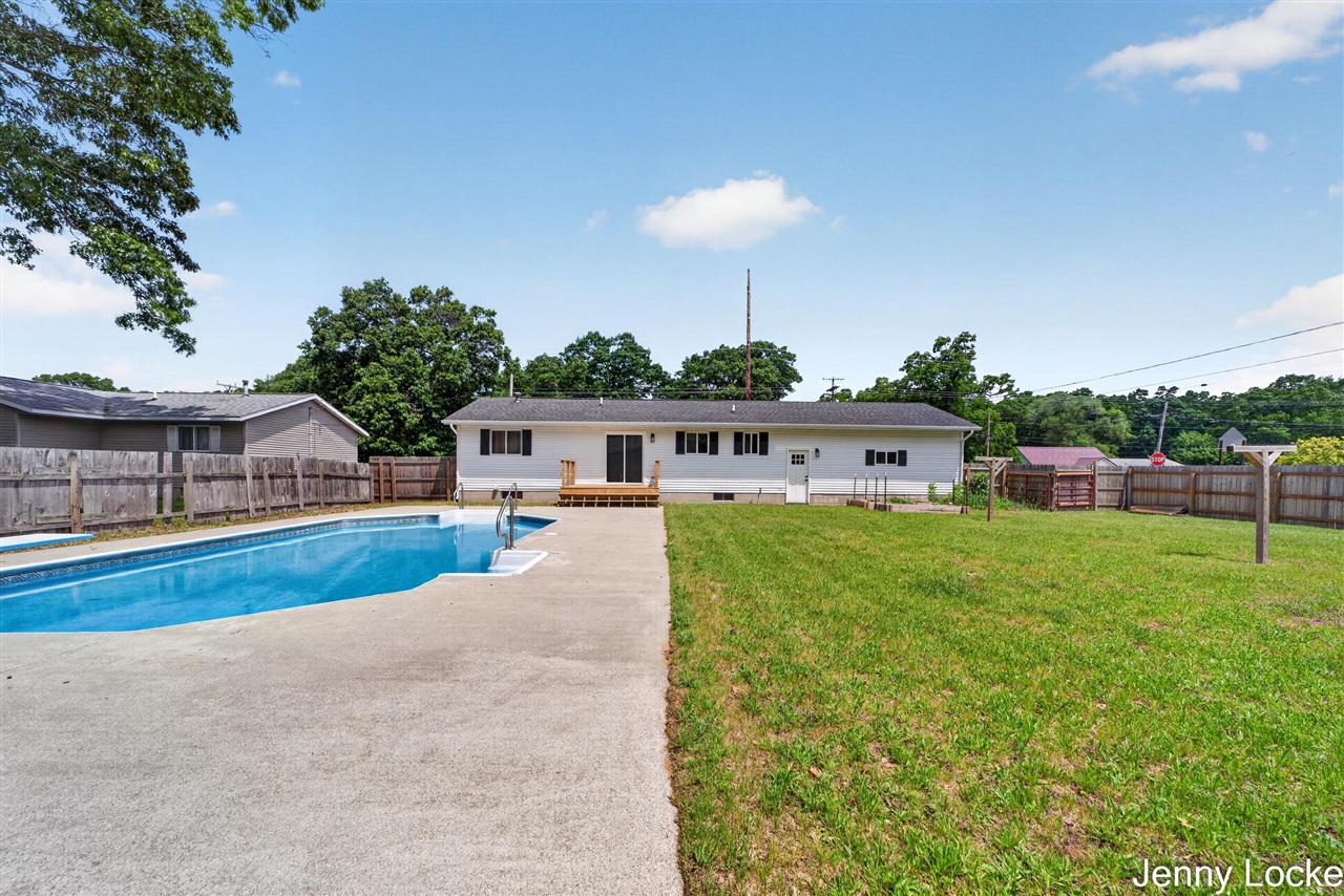 2391 MacArthur Road Muskegon, MI 49442 - Photo 35 of 41