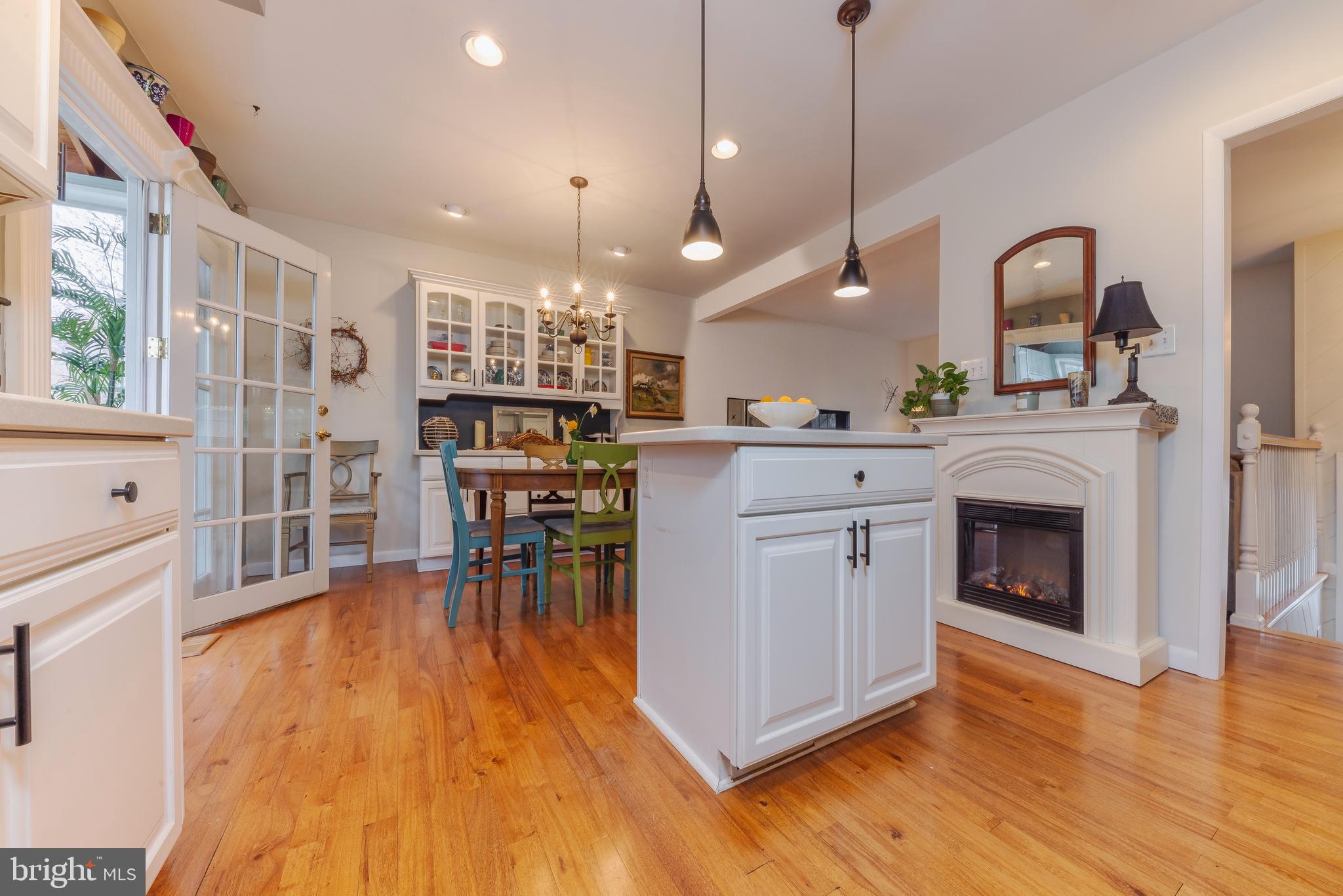 114 Gaunt Drive Mickleton, NJ 08056 - Photo 15 of 48 Hardwoods are in Great Condition