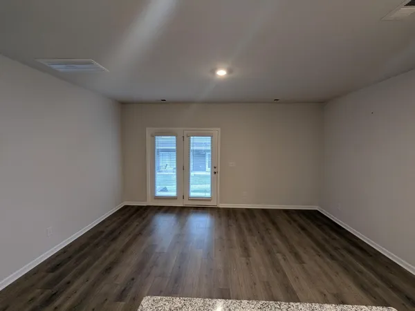 $1,695 | 1005 Marcy Landing, Columbia, TN 38401