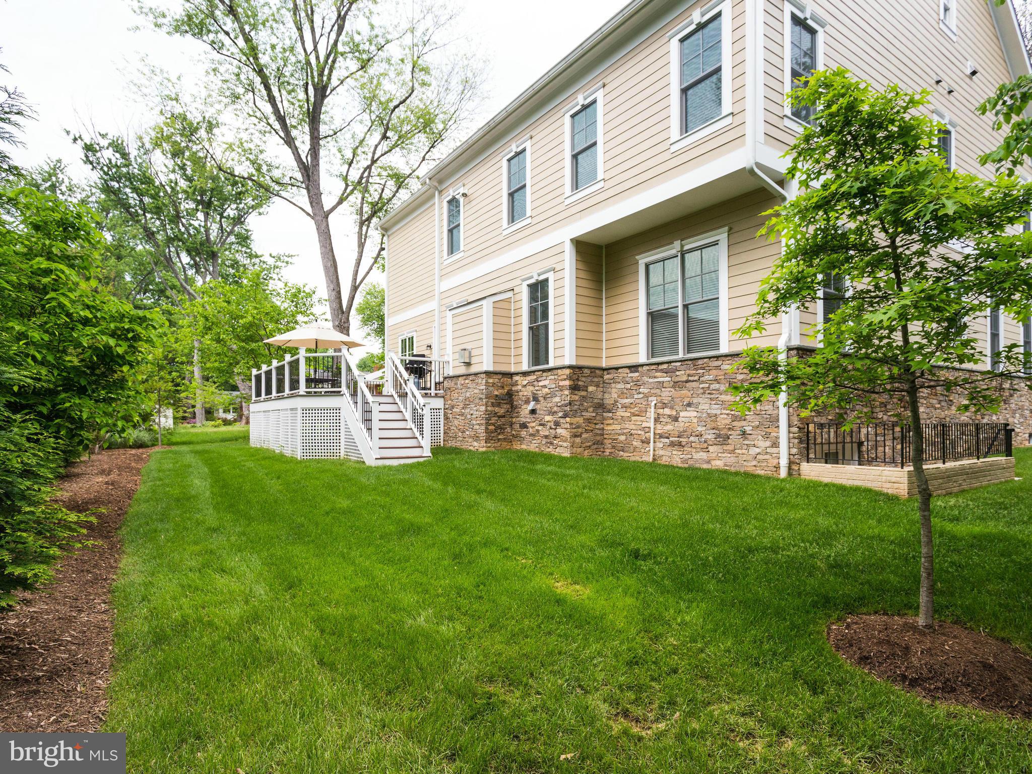 7009 Hector Road McLean, VA 22101 - Photo 4 of 25 Exterior (Rear)