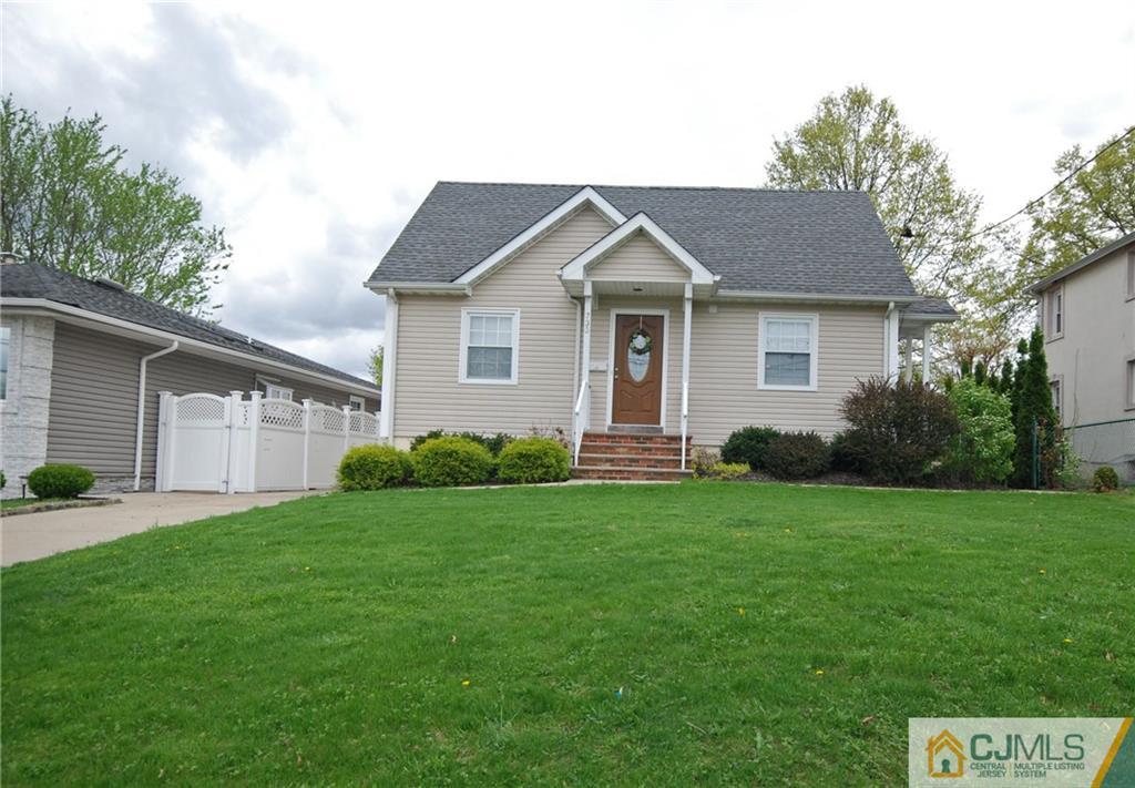 733 Inman Avenue Colonia, NJ 07067 - Photo 2 of 20 Gallery Image 2