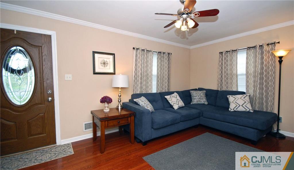 733 Inman Avenue Colonia, NJ 07067 - Photo 11 of 20 Gallery Image 11