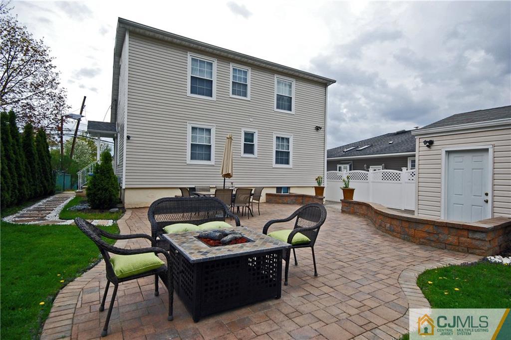 733 Inman Avenue Colonia, NJ 07067 - Photo 5 of 20 Gallery Image 5