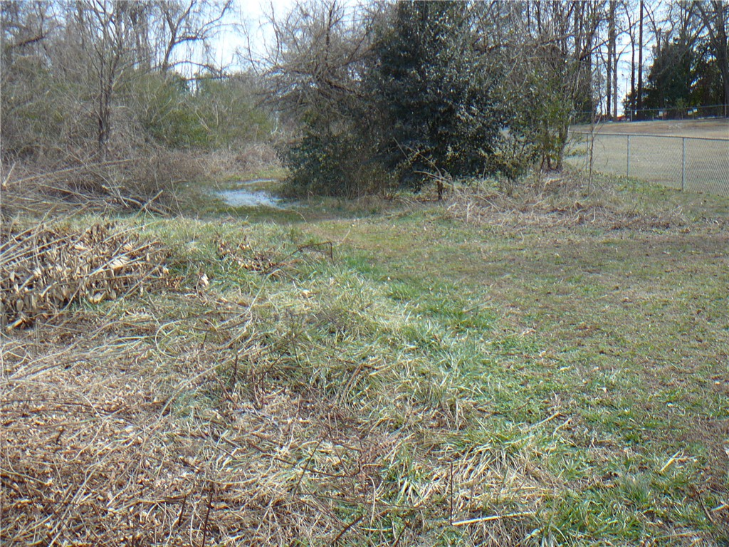 27 Harris Street Anderson, SC 29624 - Photo 3 of 4