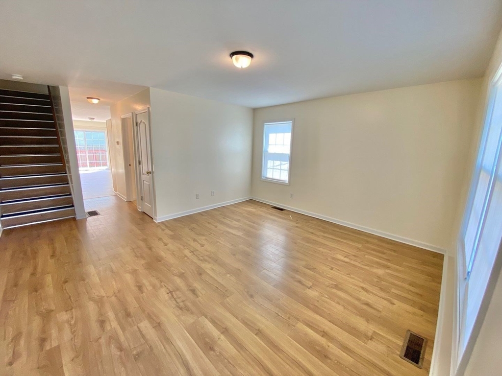 93 Orleans Street, Unit 93 Springfield, MA 01109 - Photo 2 of 21