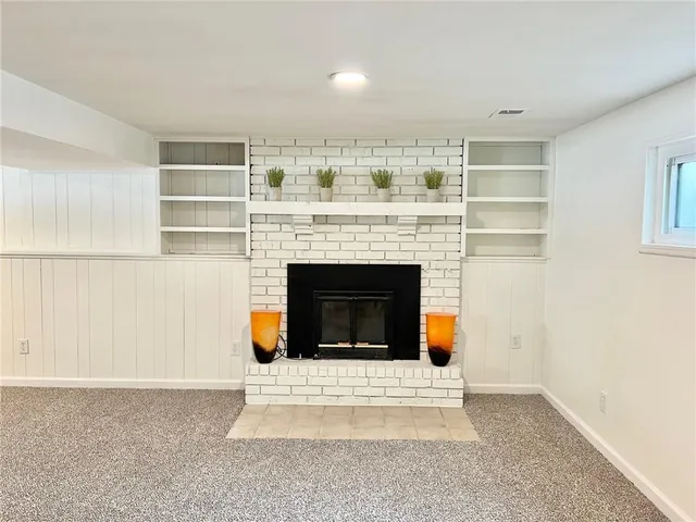 $379,900 | 10806 West 96th Street, Overland Park, KS 66214