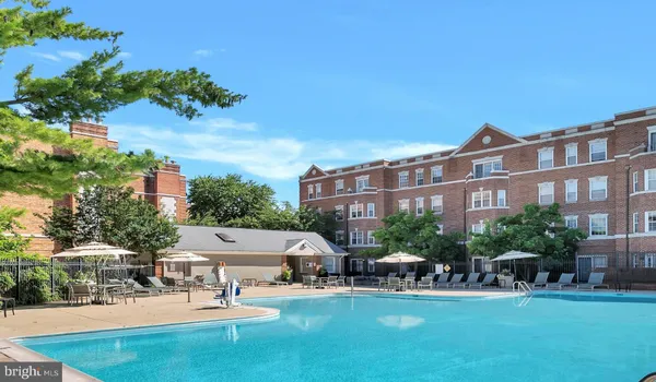 $2,127 | 3401 38th Street Northwest, Unit 1BTWR718, Washington, DC 20016