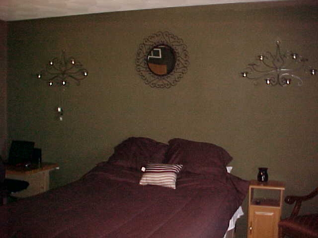 765 Bayfield Road Rockton, IL 61073 - Photo 8 of 18 a blue room with table and chair